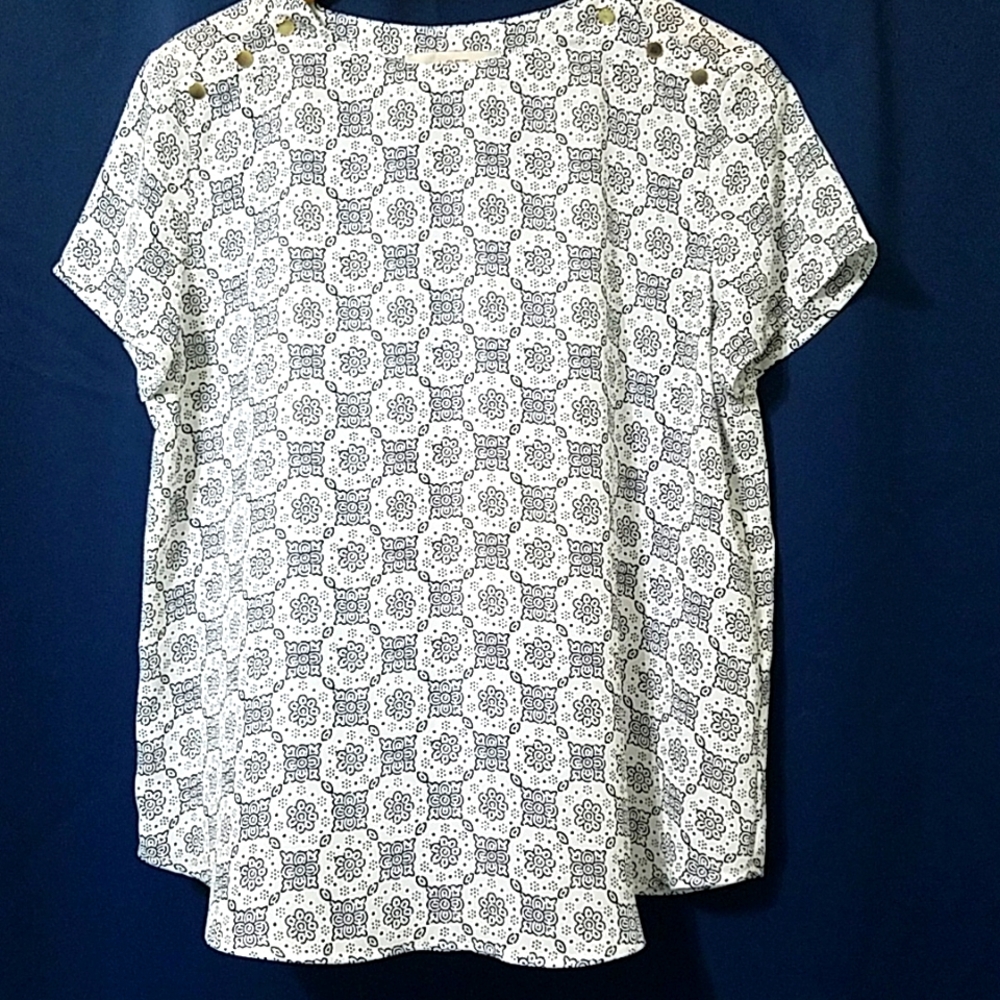 Loft women's size medium blouse.